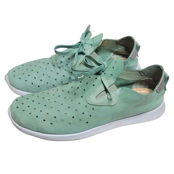 Nurture Jaquee Perforated Suede Sneakers Lotus Green SZ 7.5 - Picture 2 of 10